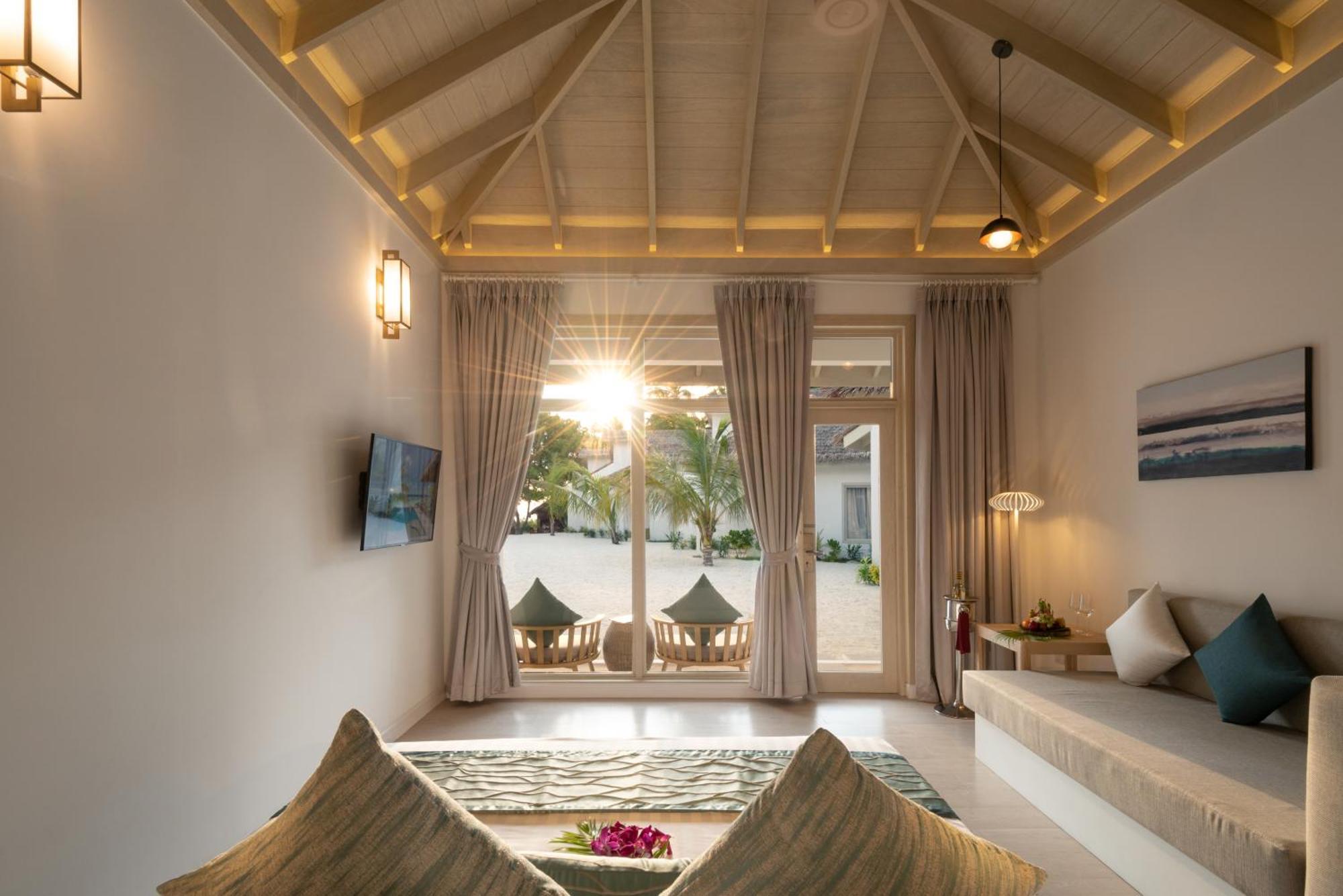 Bandos Maldives - One Way Transfer Free For Stays From 1St May Till 30Th Sept 2025 For Bookings From 16 Apr 2025 Bandos Island Exterior foto